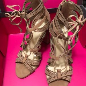 Vince Camuto Lace Up Heels Size 4